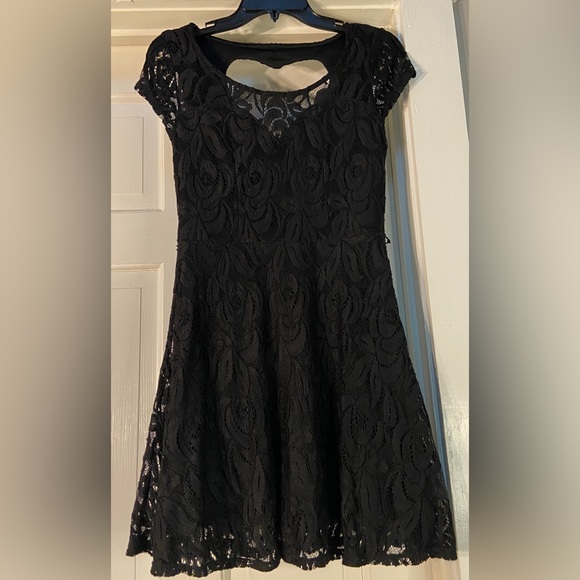 No Boundaries Juniors Medium 7-9 Black Lace Dress - Picture 5 of 13
